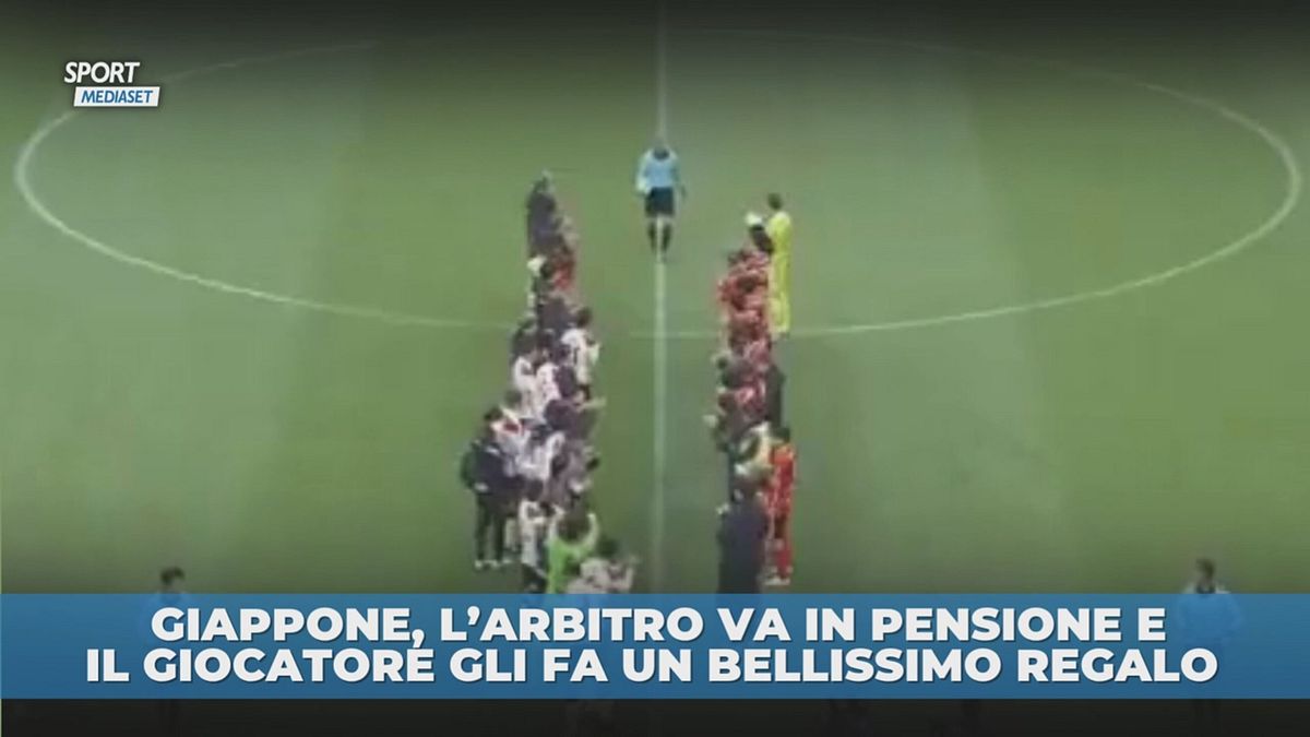 Arbitro in pensione, il regalo del giocatore è da brividi