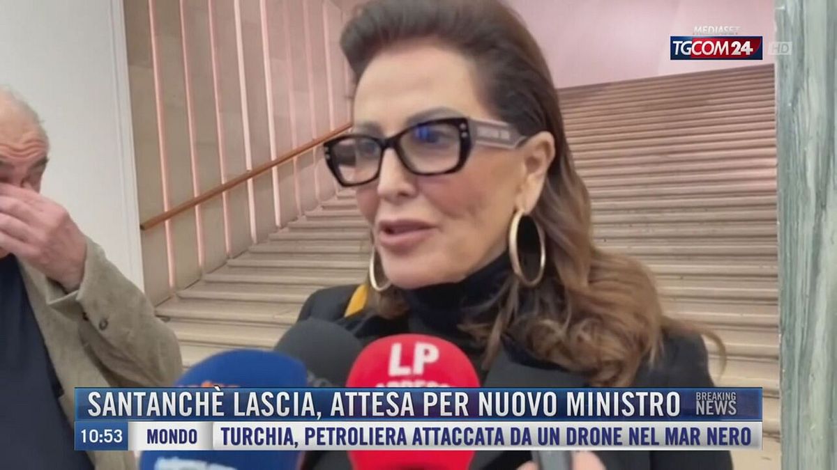 Breaking News delle 11.00 | Santanchè lascia, attesa per nuovo ministro
