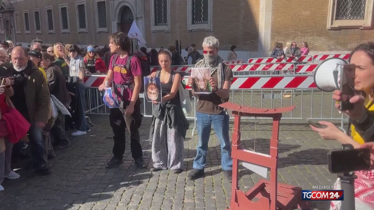 CORTEO NO KINGS ROMA X SITO SRV