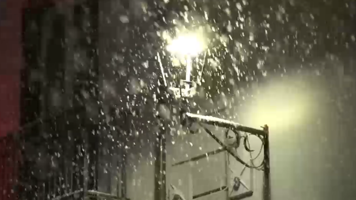 Neve di fine marzo a Capracotta: il paese è imbiancato