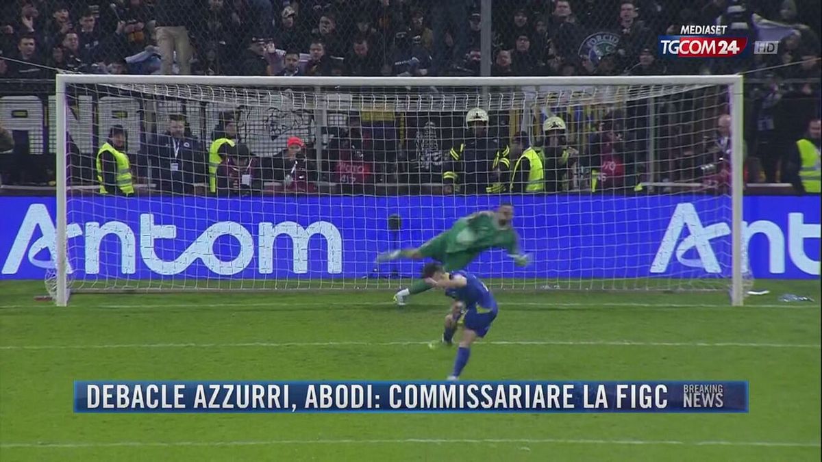 Breaking News delle 21.30 | Debacle azzurri, Abodi: commissionare Figc