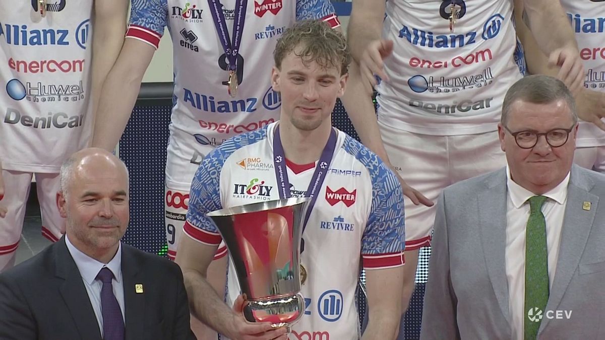 La Powervolley Milano vince la Challenge Cup: la cerimonia della premiazione
