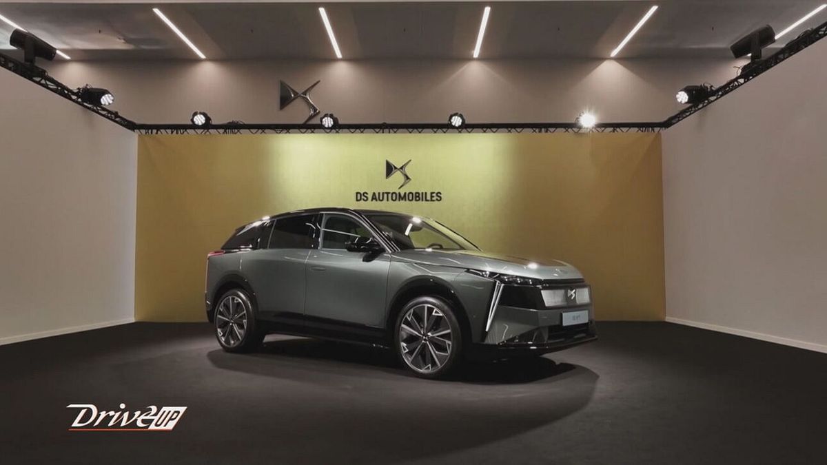 DS N°7 si presenta a Parigi, un'auto dallo stile europeo