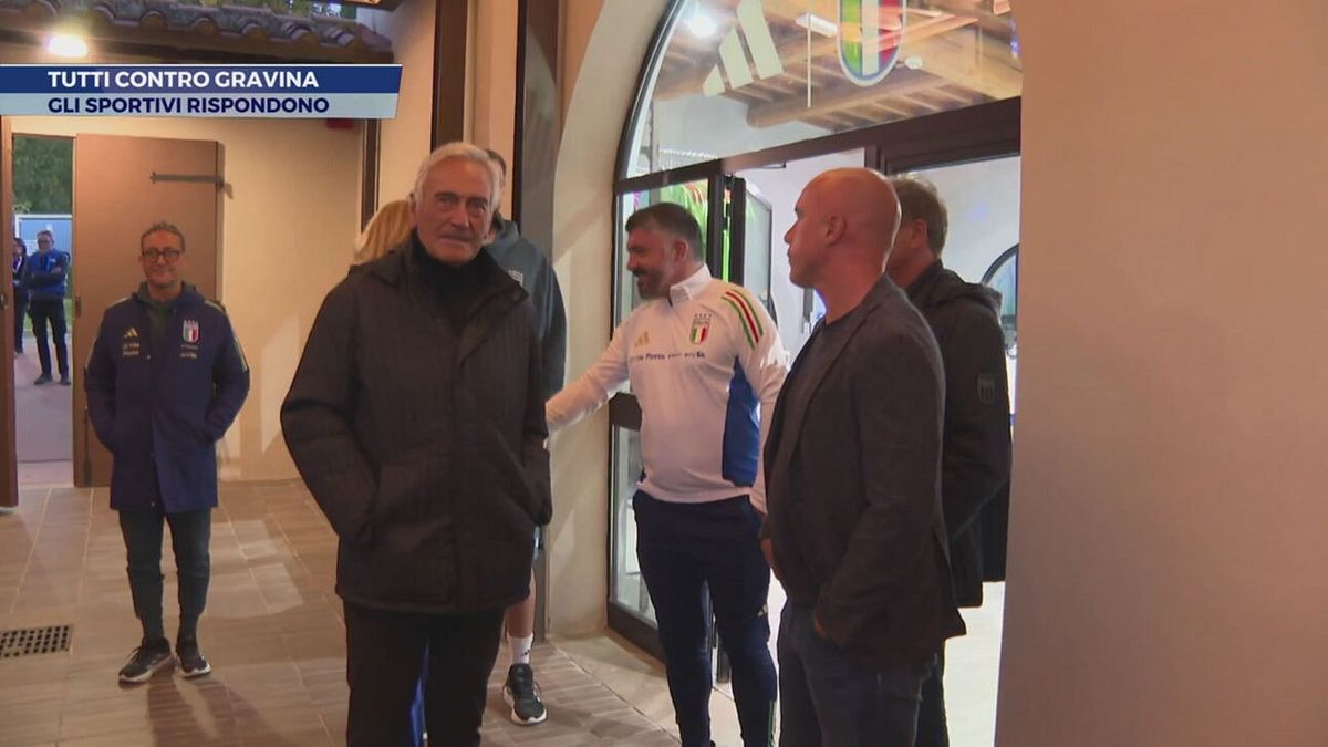 Tutti contro Gravina