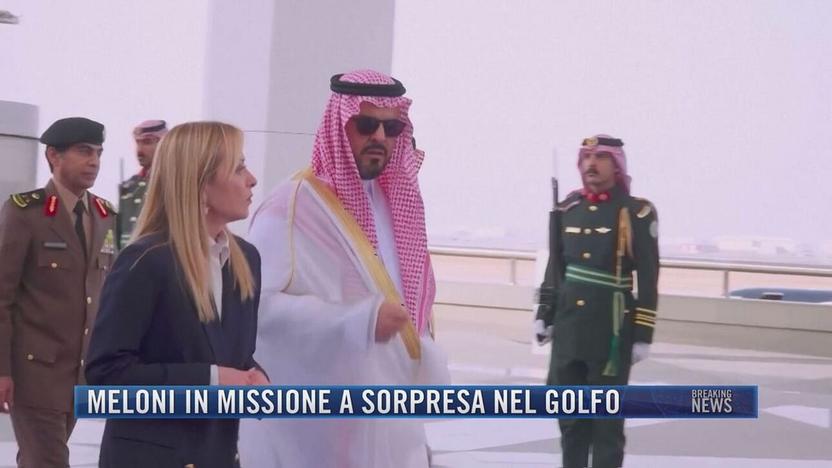 Breaking News delle 21.30 | Meloni in missione a sorpresa nel Golfo
