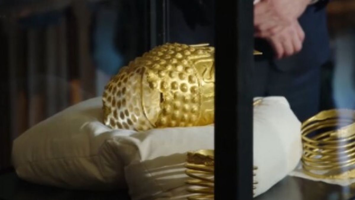 L'elmo d'oro di Cotofenesti ritrovato a Bucarest