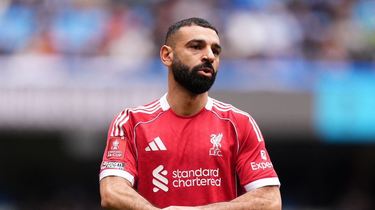 MOMO SALAH, 33, LIVERPOOL: VdM 30 MLN