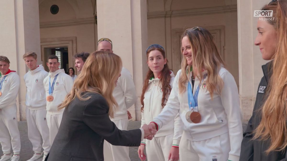 IMMAGINI MELONI PER SOMMARIO STUDIO APERTO OK