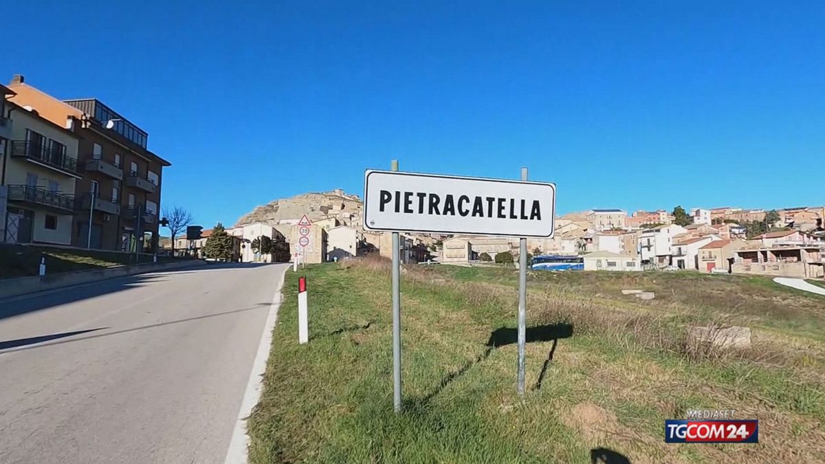 18.05 RICINA, LASCIA L'AVVOCATO