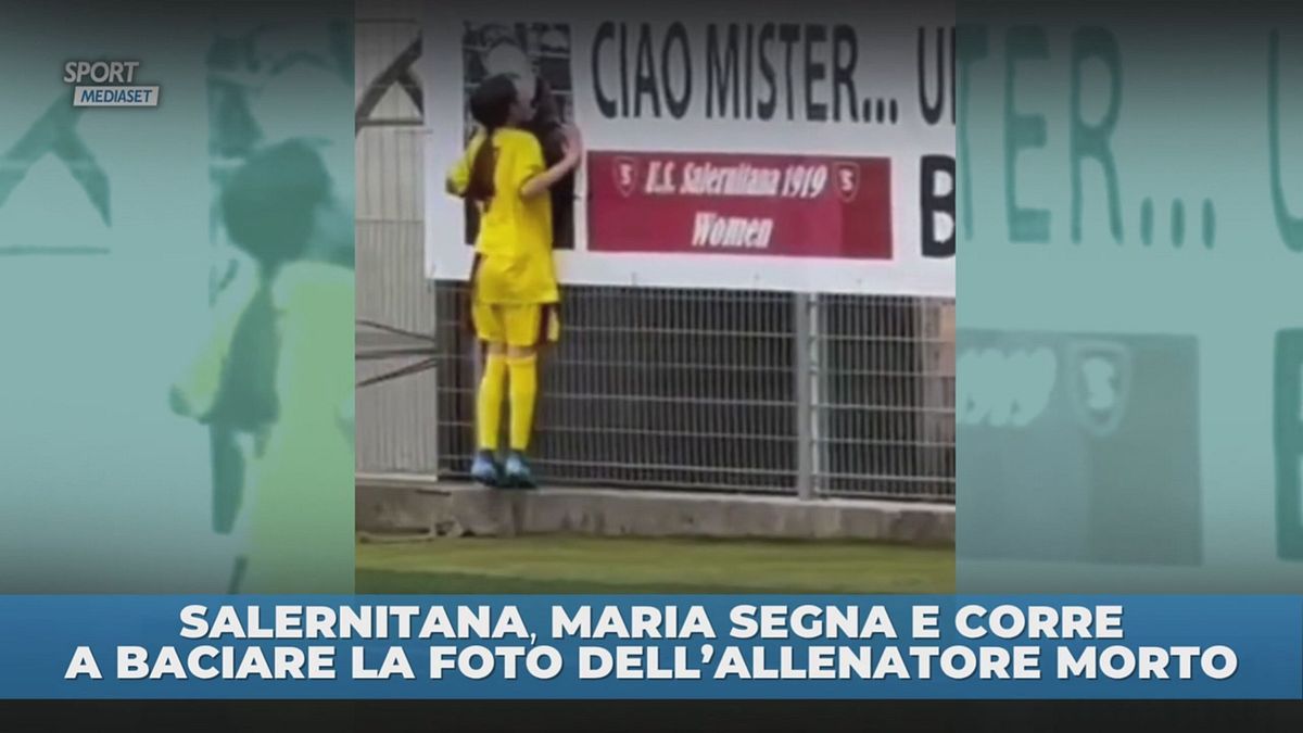 Salernitana U15, Maria segna e va a baciare la foto dell'allenatore morto