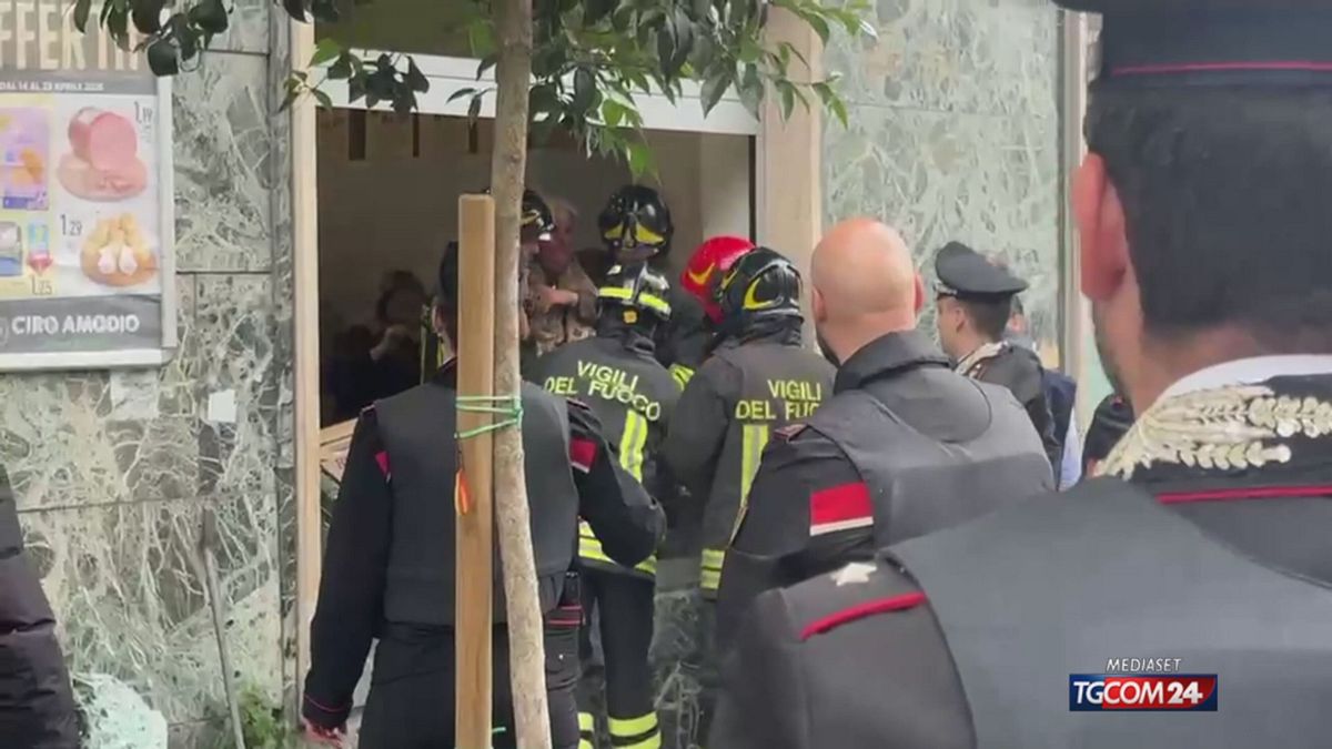 NAPOLI LIBERAZIONE OSTAGGI SRV