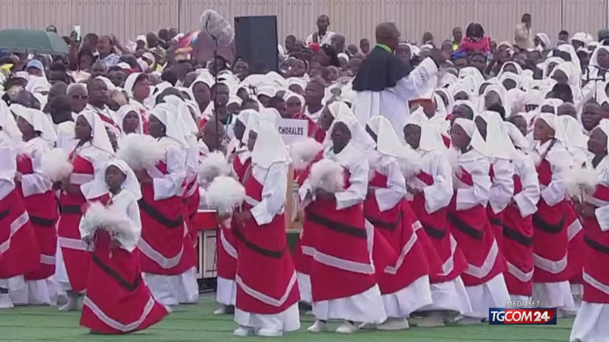 12.00 PAPA MESSA E CAMERUN SRV