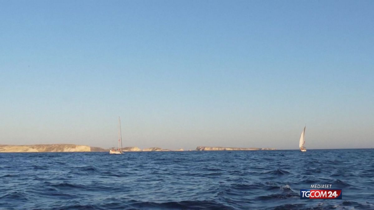 12.00 POLEMICA FLOTTIGLIA SRV