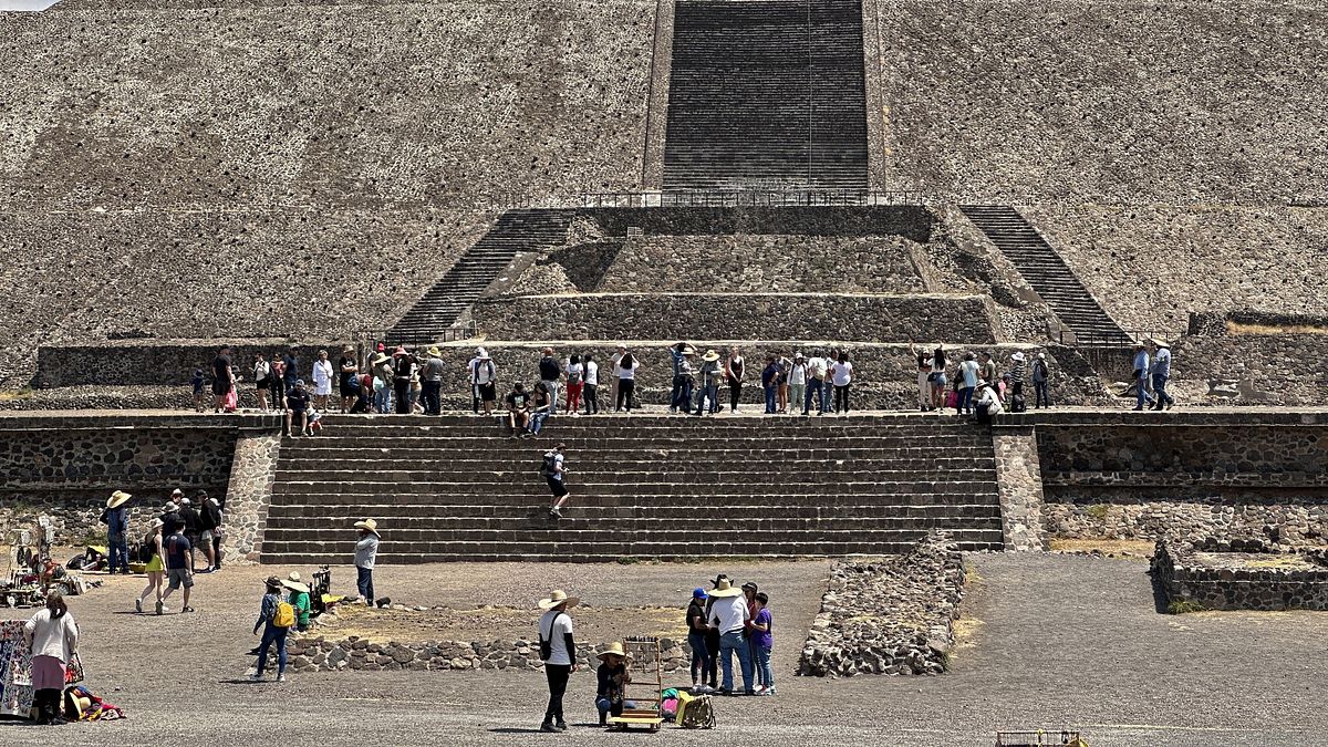 sparatoria messico piramide
