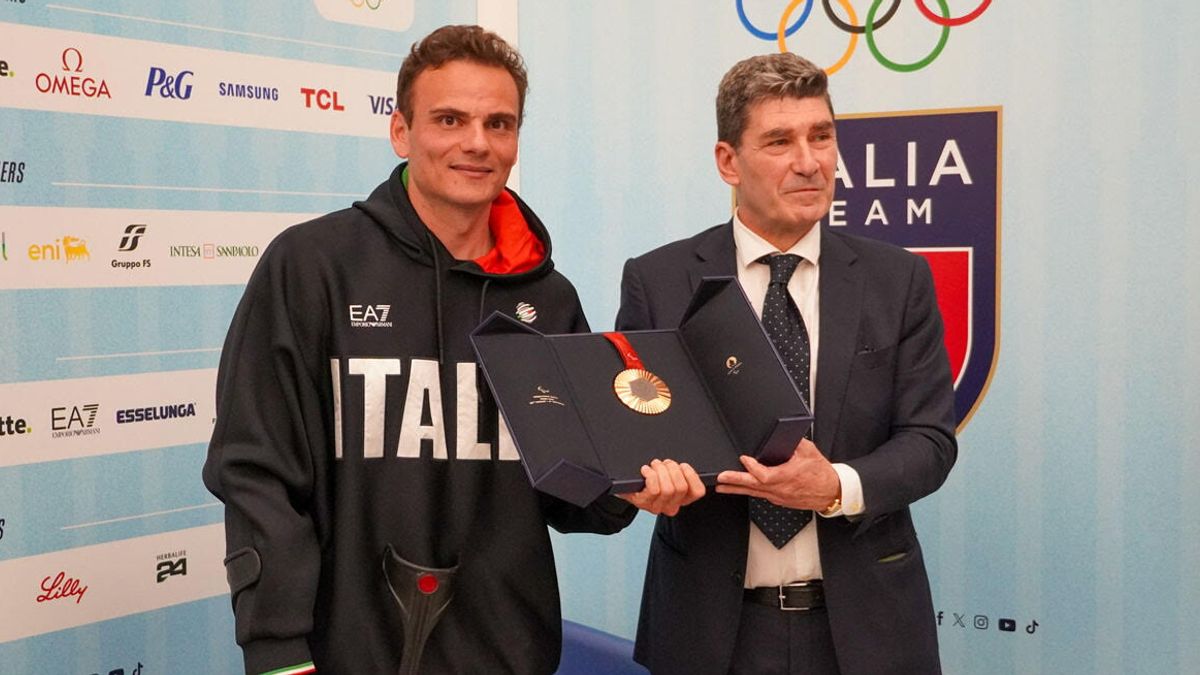Giacomo Pierini con la medaglia di Bronzo di Parigi 2024