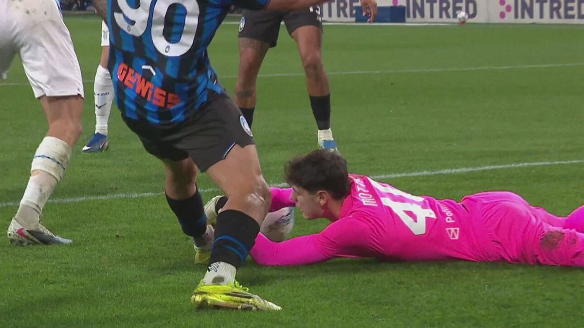 Il VAR ripristina la parità, annullata la rete di Ederson