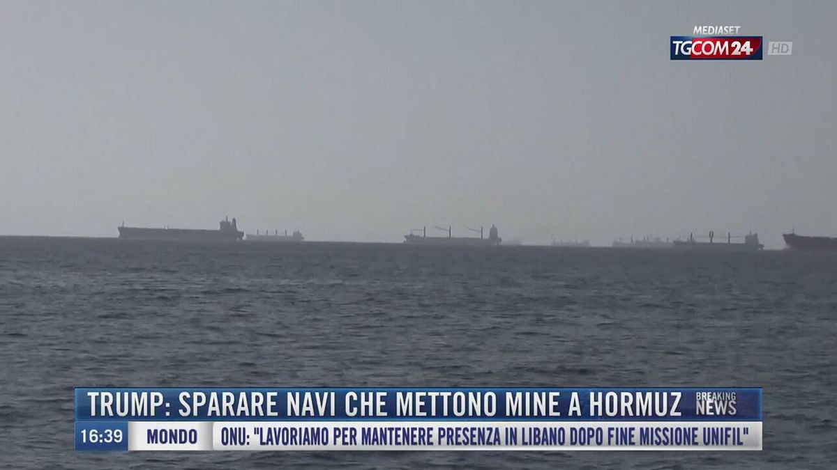 Breaking News delle 17.00 | Trump: sparare navi che mettono mine a Hormuz