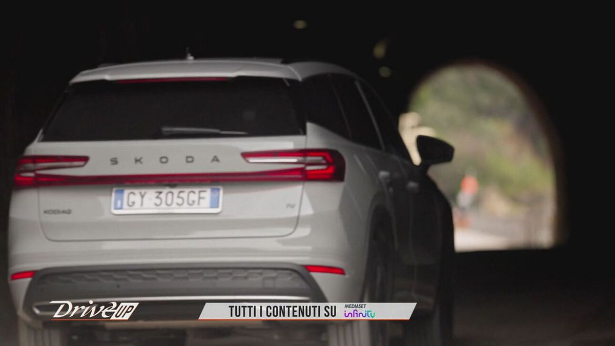 Skoda Kodiaq PHEV, tanta tecnologia nell'abitacolo e piacere di guida