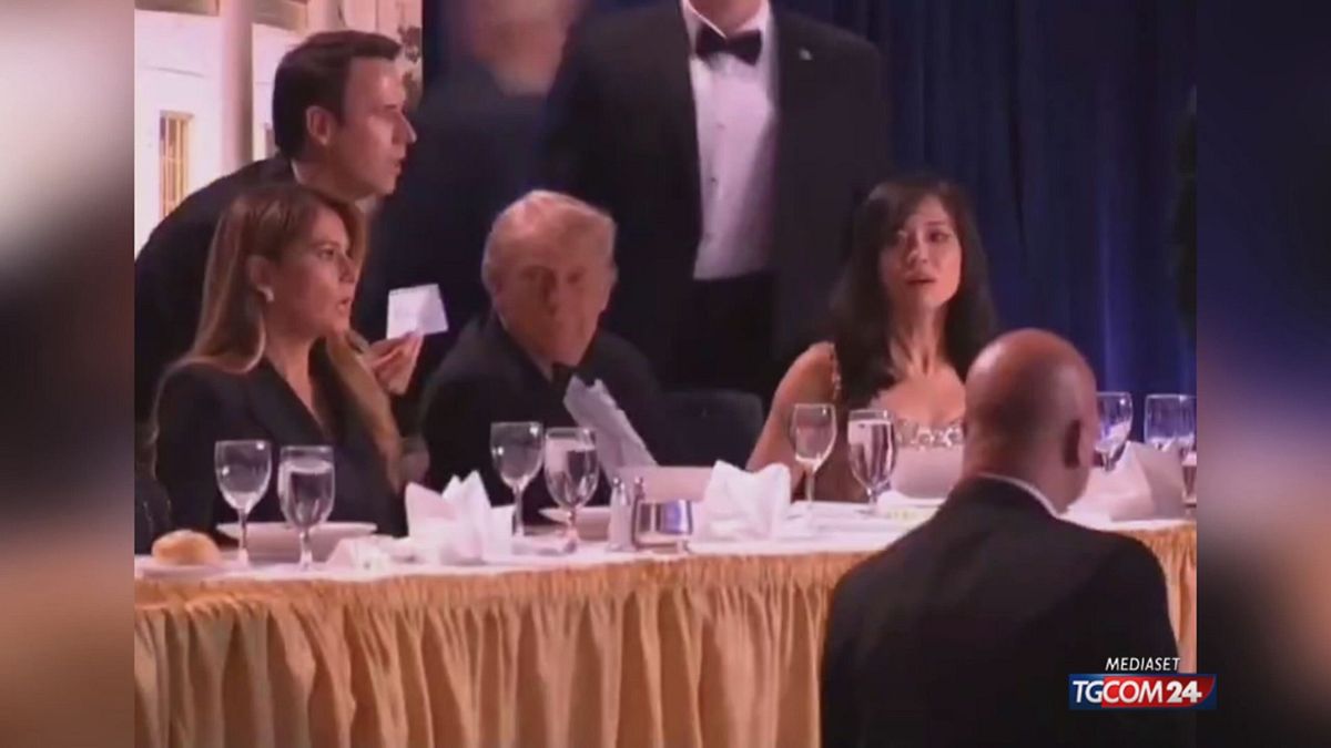 TRUMP MOMENTO DEGLI SPARI SRV