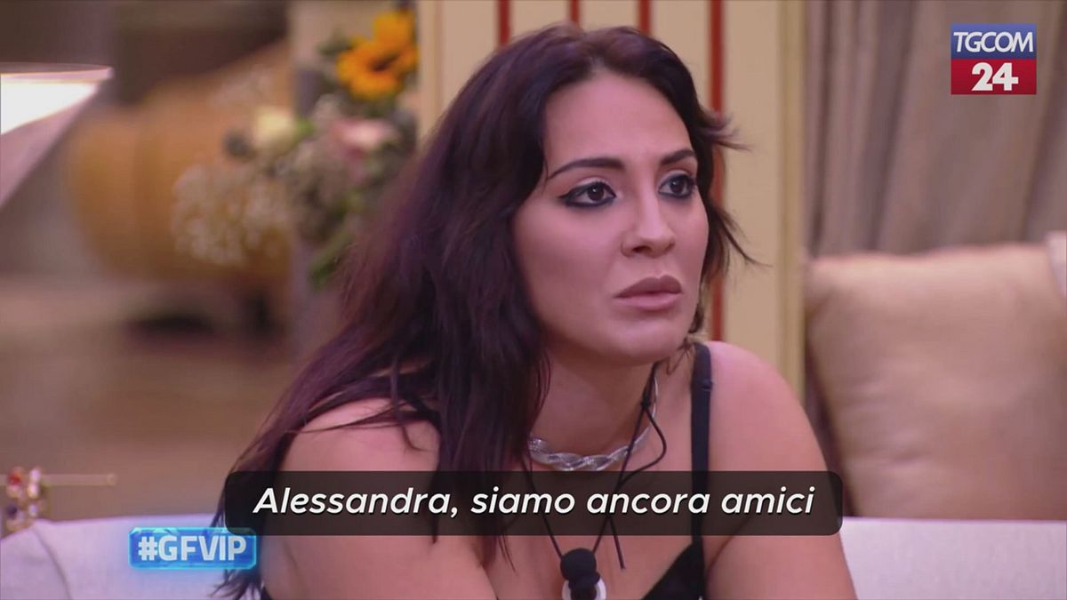 "Grande Fratello Vip", Francesca Manzini confessa di essere innamorata: "Mentito per tutelarne l'identità"