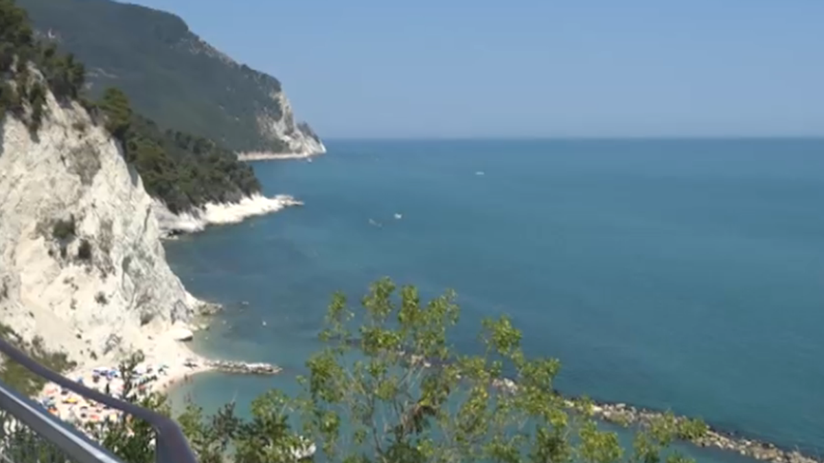 Dalla Toscana alla Sicilia, le sei spiagge libere più belle d'Italia