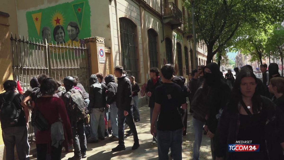 18.00 MILANO, CORTEO PRO PAL SRV
