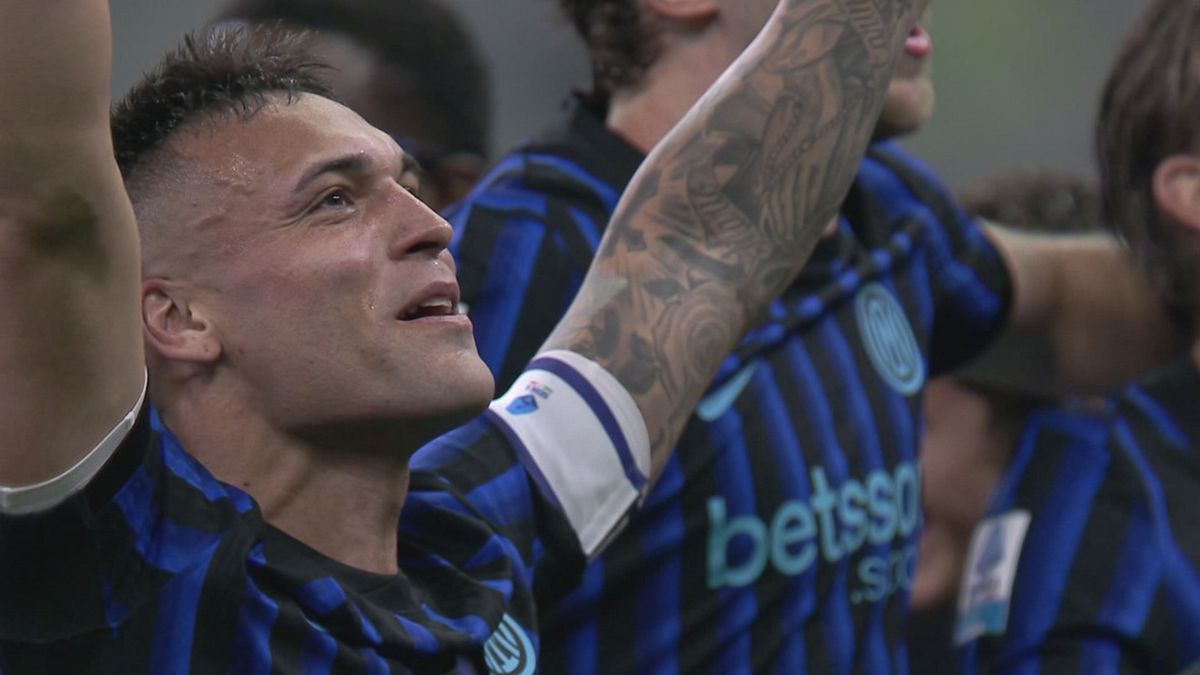 Abbracci, cori, lacrime: Inter, le immagini più belle della festa