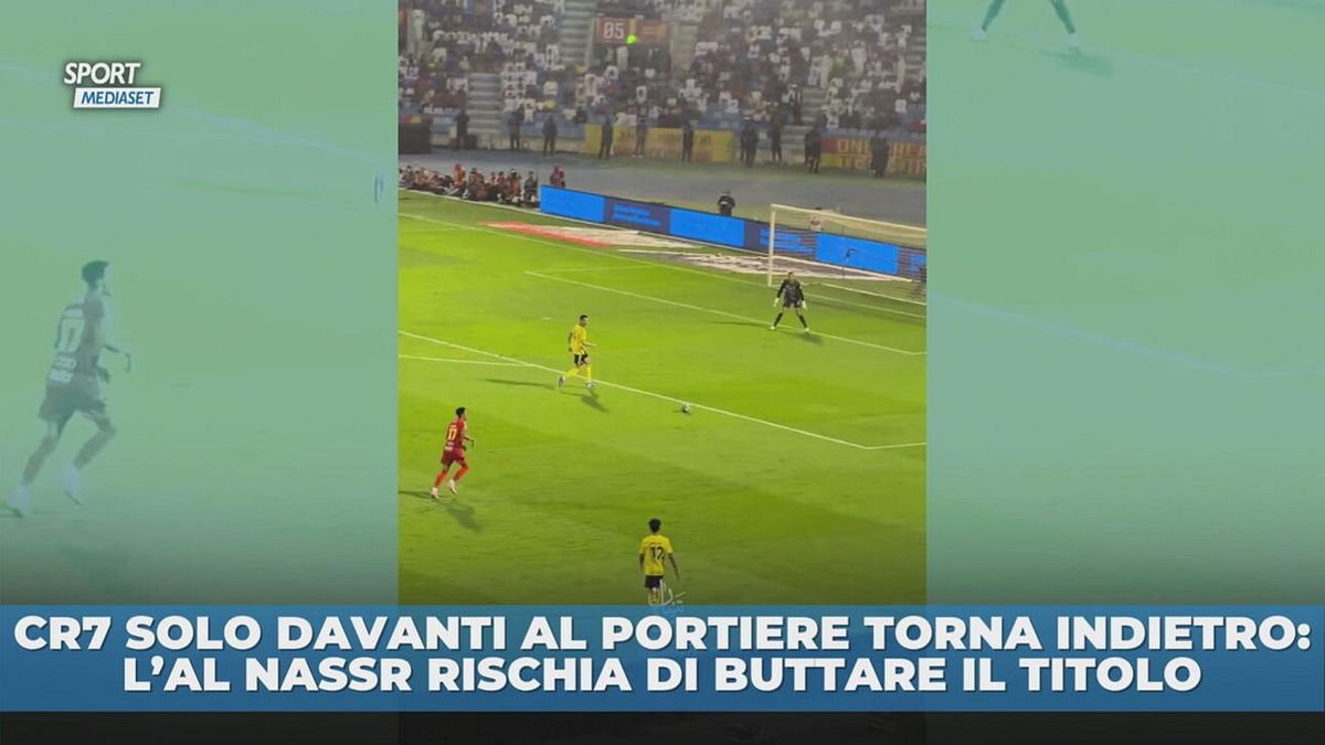 CR7, ma cosa fai? Tutto solo a porta vuota e sbagli