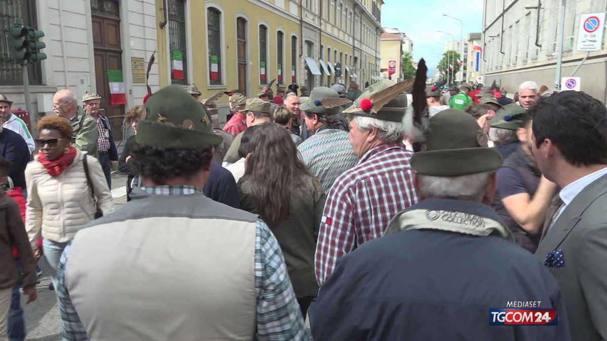 18.00 IL MANUALE CONTRO GLI ALPINI SRV