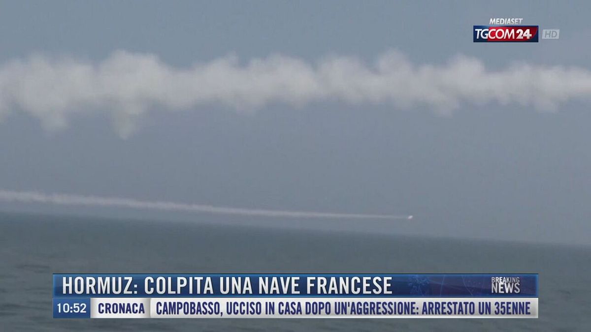 Breaking News delle 11.00 | Hormuz: colpita una nave francese