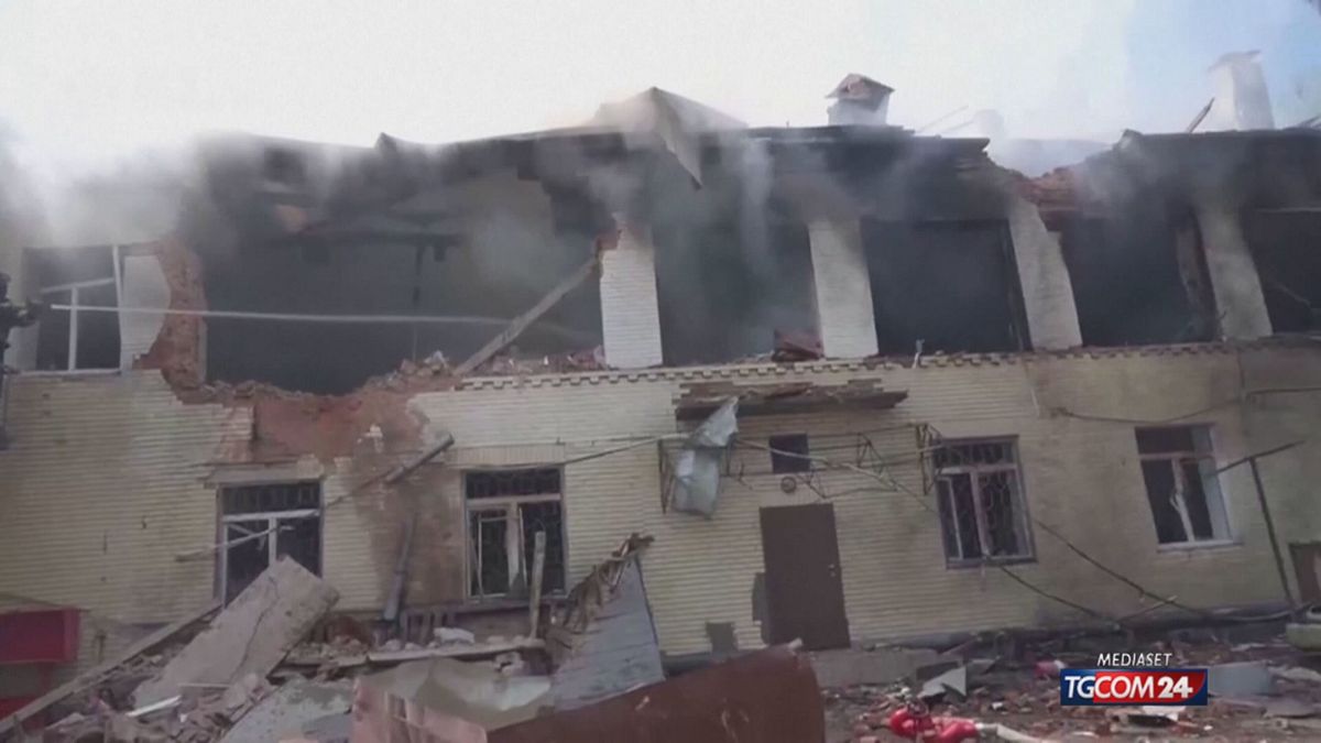 Mosca bombarda un asilo di Sumy: almeno un morto