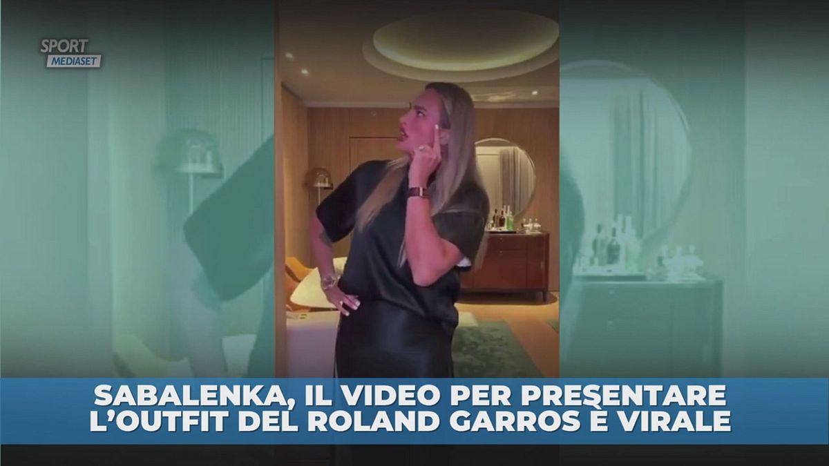 Sabalenka, l'outfit per il Roland Garros è da sballo