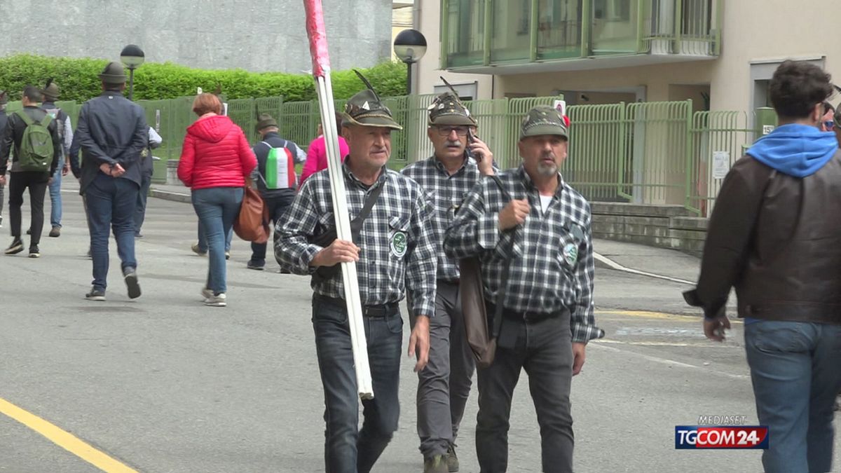 18.00 SINISTRA CONTRO ALPINI SRV