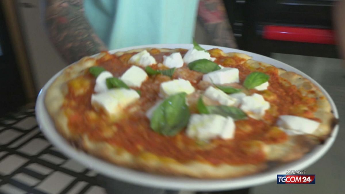 18.00 BARI, 1 EURO PER IL BASILICO SULLA PIZZA SRV