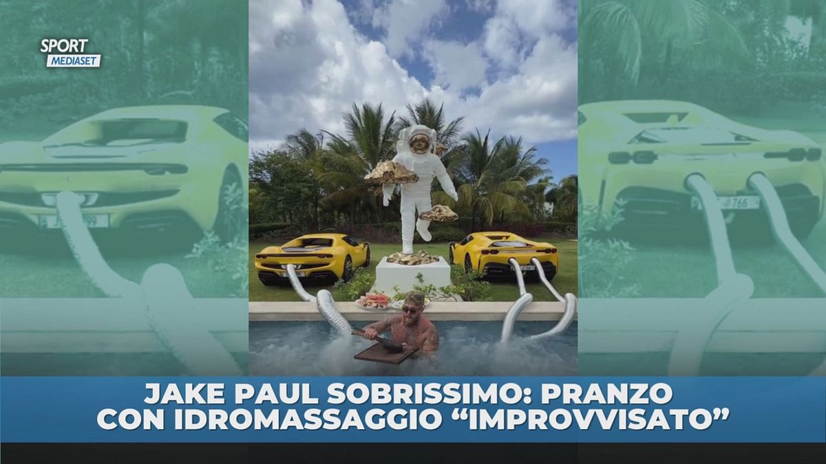 Jake Paul sobrissimo, improvvisa l'idromassaggio per il pranzo con le sue 2 supercar