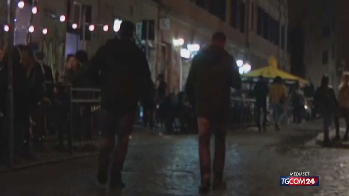 18.00 BOLOGNA, MOVIDA PIAZZA ALDROVANDI  SRV