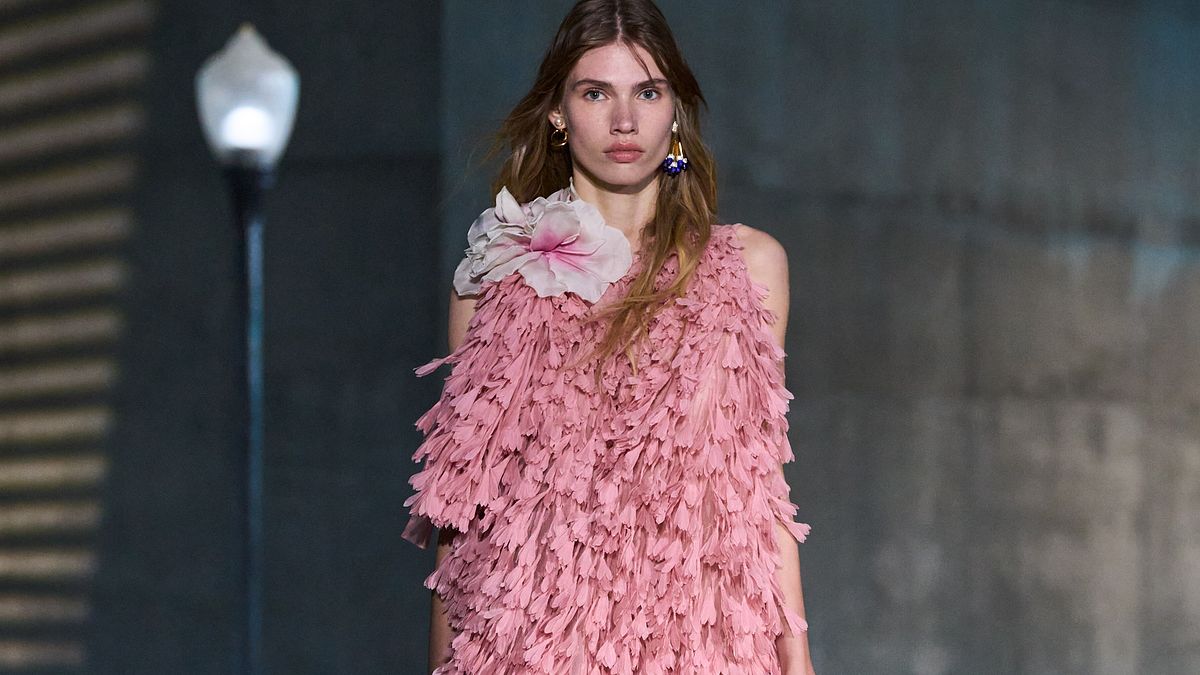 Dior Cruise 2027, un look della sfilata a Los Angeles