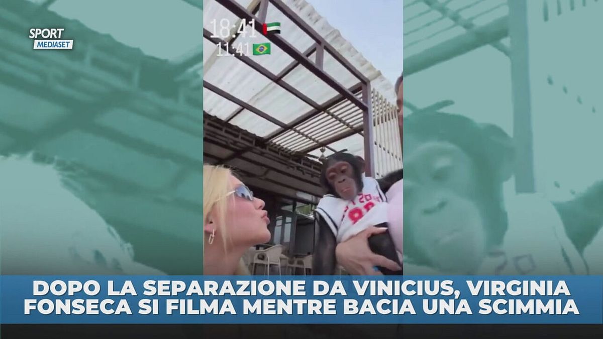 La ex di Vinicius bacia una scimmia