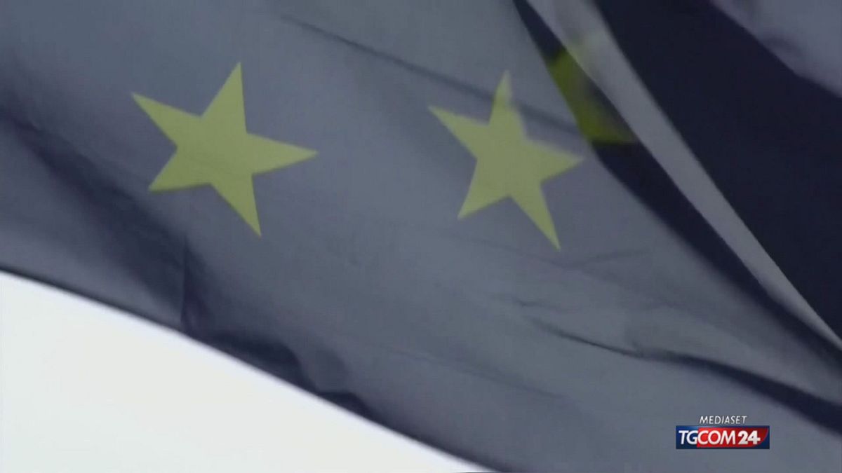12.00 PREVISIONI ITALIA. PIL 0,5 SRV