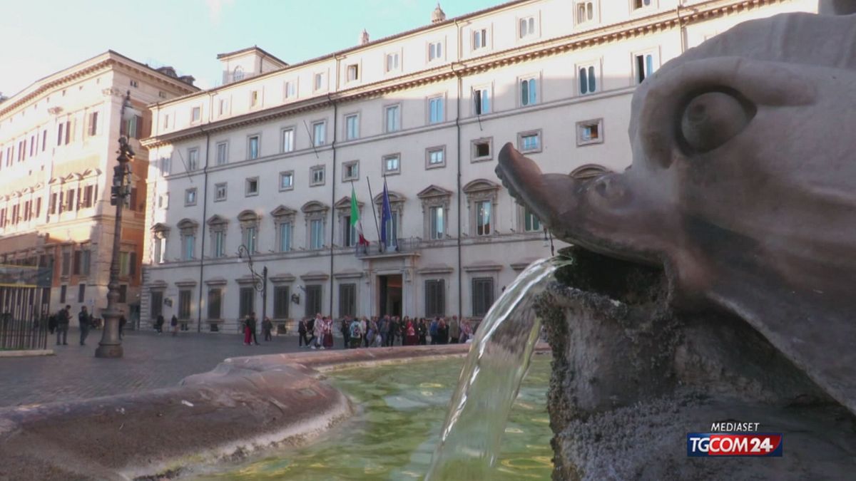 12.01 PROROGATO TAGLIO ACCISE E 300 MILIONI AI TIR