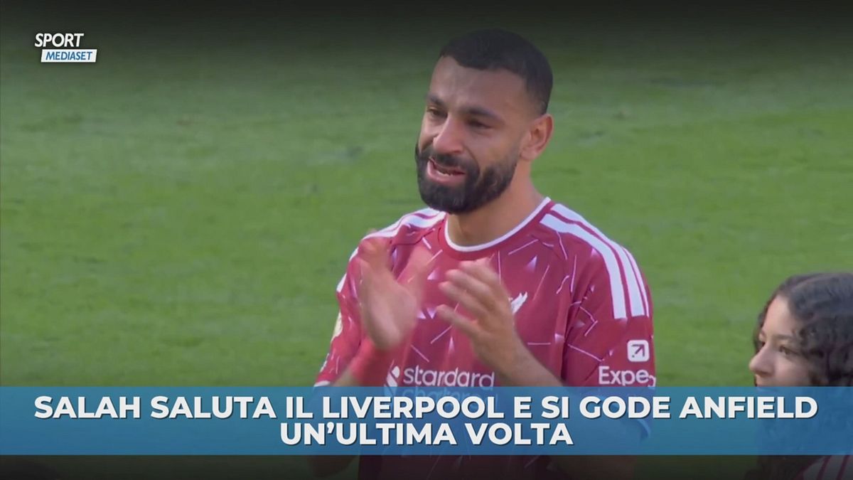 Salah saluta commosso Anfield
