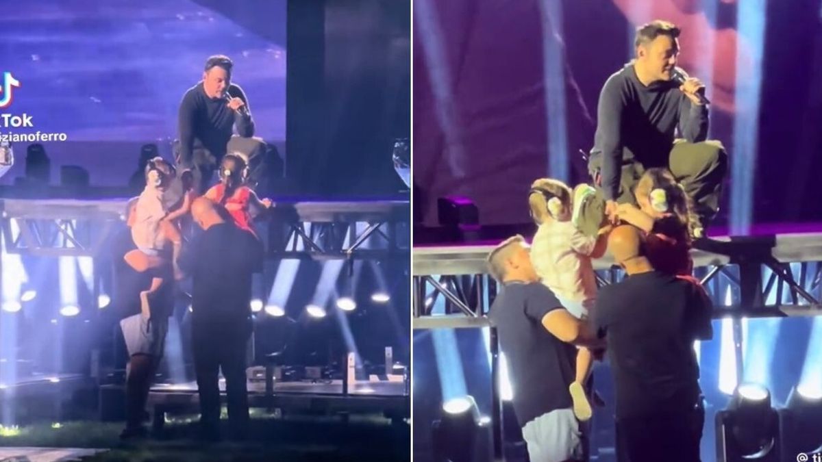 Tiziano Ferro con i figli durante le prove del tour