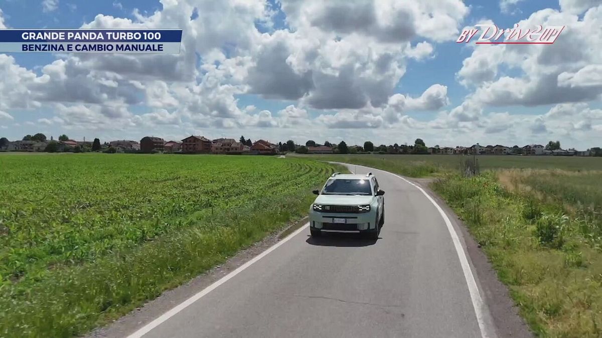 Nuova Fiat Grande Panda Turbo 100