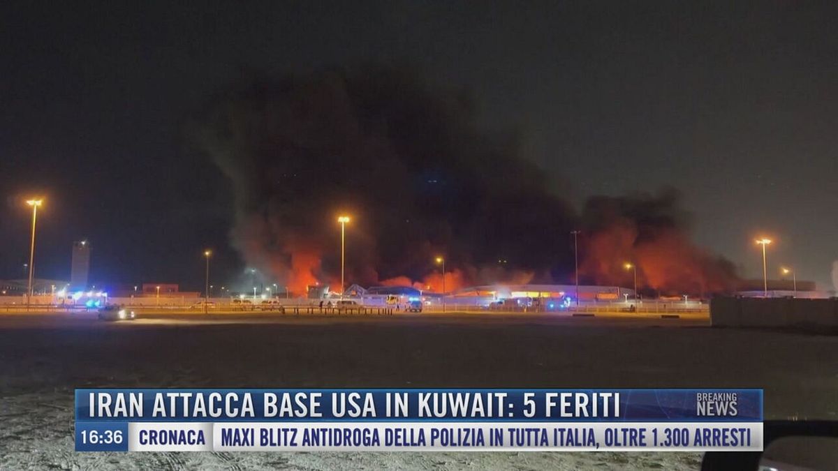 Breaking News delle 16.00 | Iran attacca base Usa in Kuwait: 5 feriti