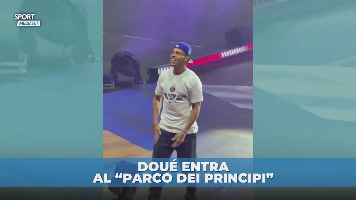 Festa PSG al "Parco dei Principi": l'ingresso di Doué è uno show
