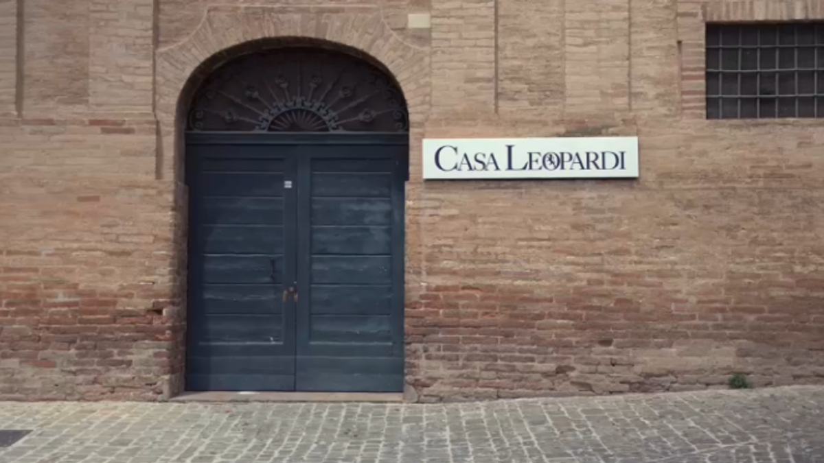 Casa Leopardi svela gli affreschi nascosti: riemerge un capolavoro del Cinquecento