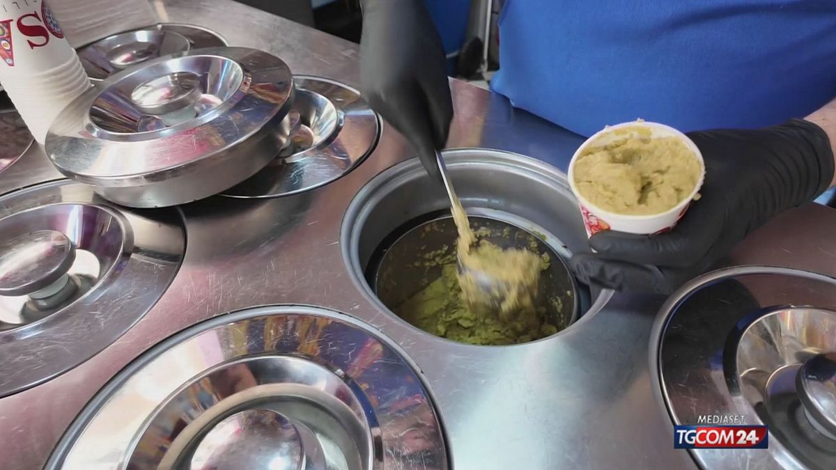 A Palermo è già estate: trionfano granite e brioche col "tuppo"