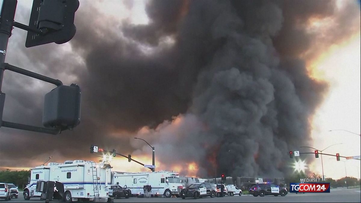 INCENDIO MAGAZZINO CALIFORNIA X SITO SRV