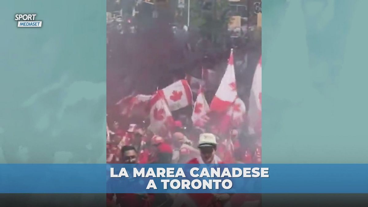 Mondiale: corteo spettacolare dei tifosi canadesi verso lo stadio