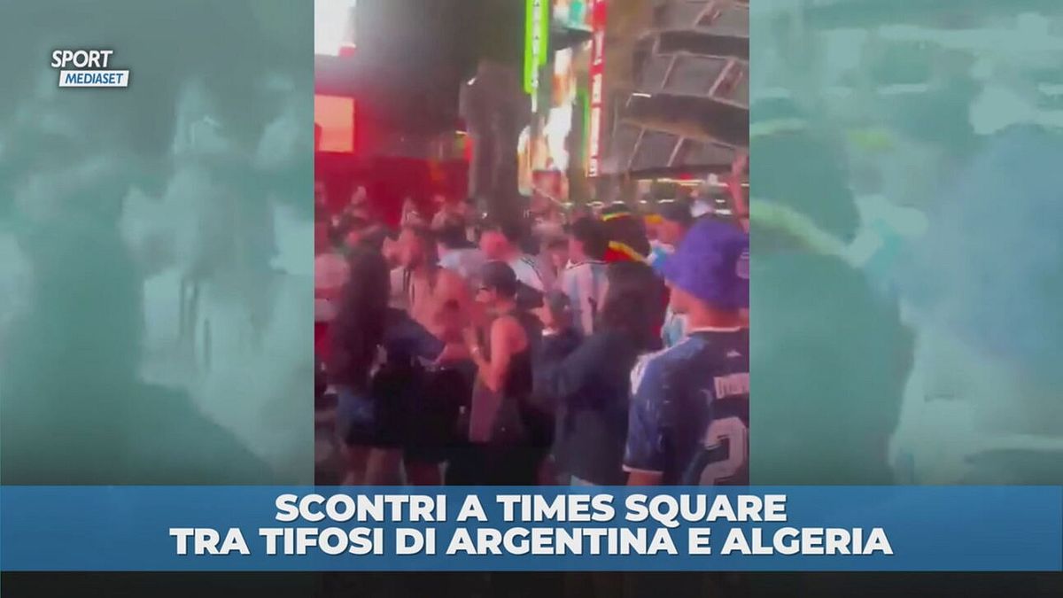 Times Square: scontri tra tifosi